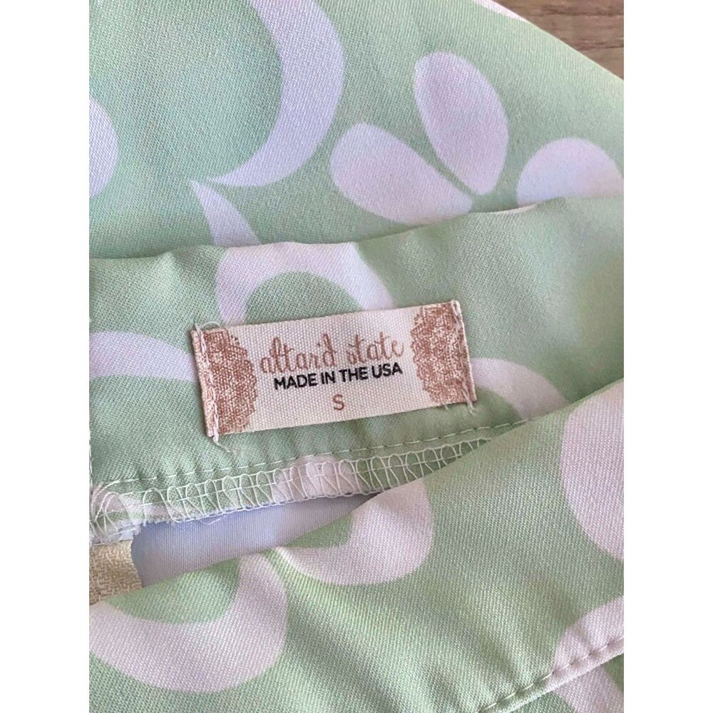 Altar’d State Women’s Small Sage Green Floral Skort - Picture 3 of 3
